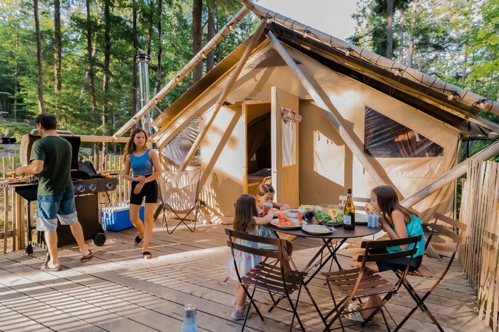 Huttopia Lake George - Adirondacks Lake Luzerne Exterior photo